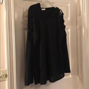 Hooded Top with Pockets and slotted Open Arms